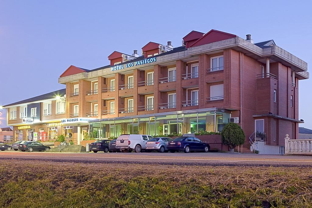 Hotel Los Pasiegos オスナヨ エクステリア 写真