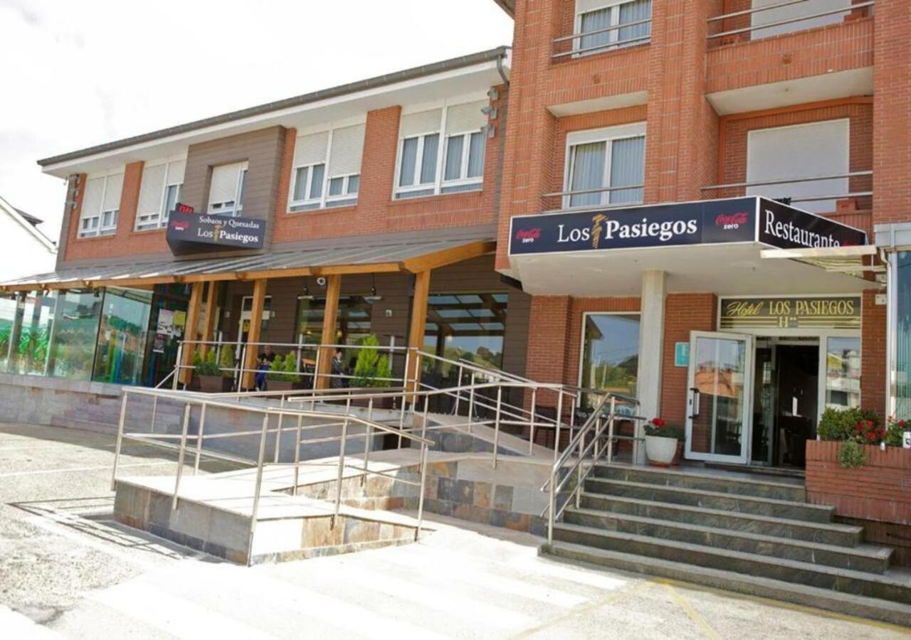 Hotel Los Pasiegos オスナヨ エクステリア 写真