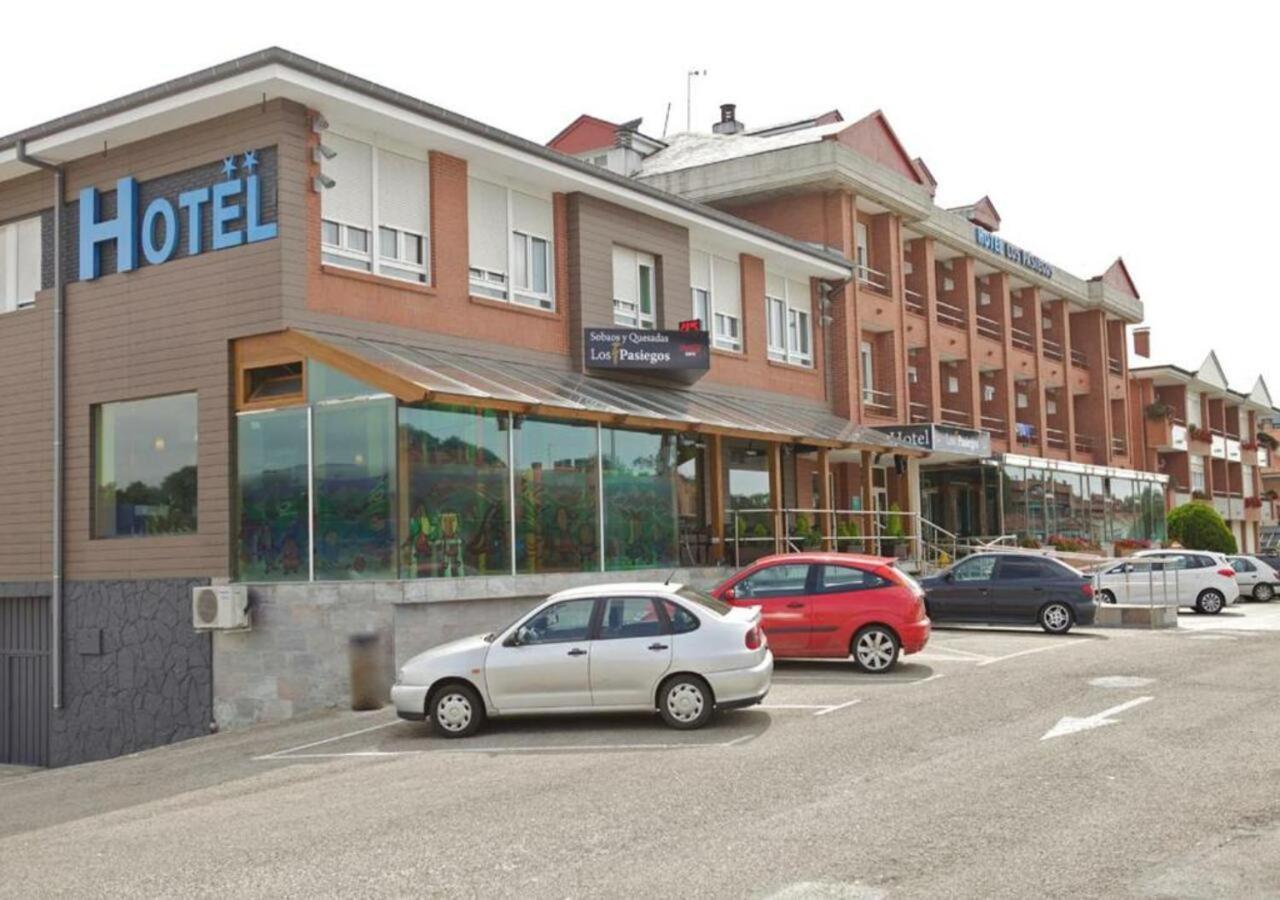 Hotel Los Pasiegos オスナヨ エクステリア 写真